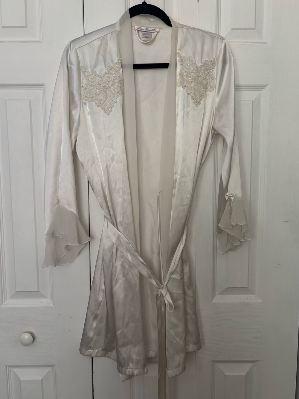 Linea Donatella Ivory Satin Lace-Trim Robe